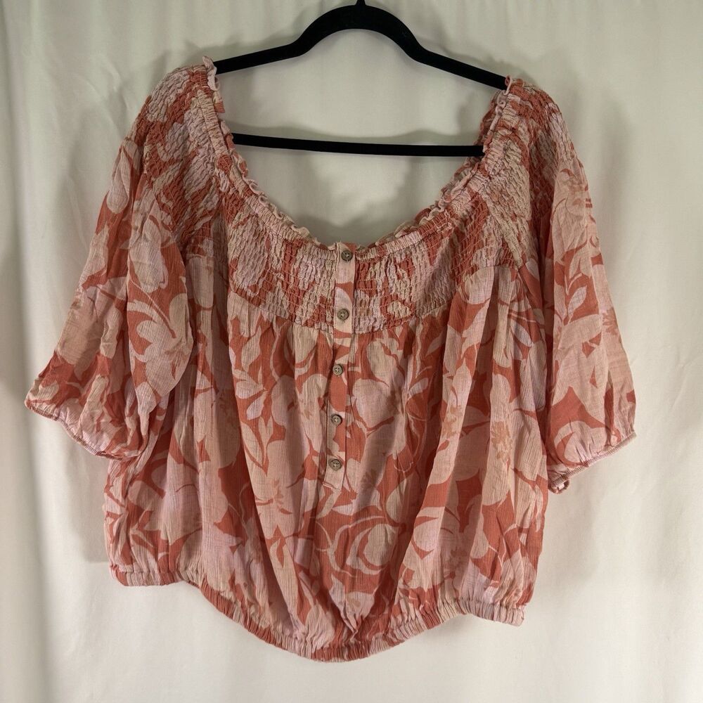 Torrid Blouse Women's 1 1X Pink Orange Floral Pull On Short Sleeve Smocked